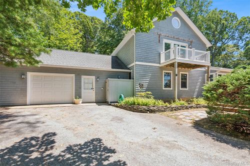 440 Haywaters Rd, Cutchogue, NY, 11935-2606 | Card Image