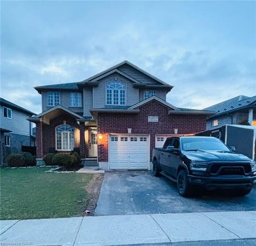 1377 Coronation Dr, London, ON, N6G0B4 | Card Image