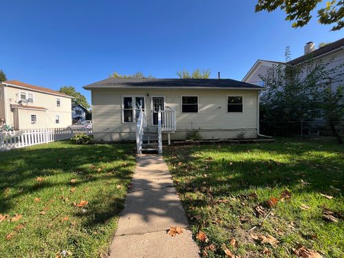 542 E Downer Pl, Aurora, IL, 60505-4468 | Card Image