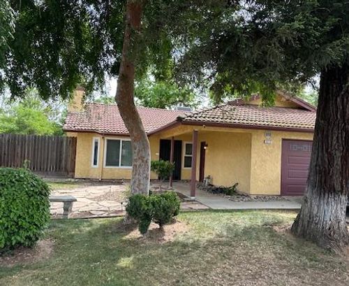 3312 N Hanover Ave, Fresno, CA, 93722-4665 | Card Image