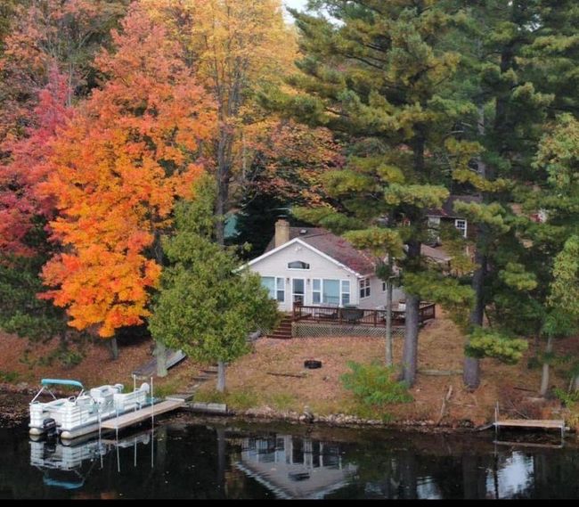 13763 Lake Shore Lane, House other with 2 bedrooms, 1 bathrooms and null parking in Mountain WI | Image 23