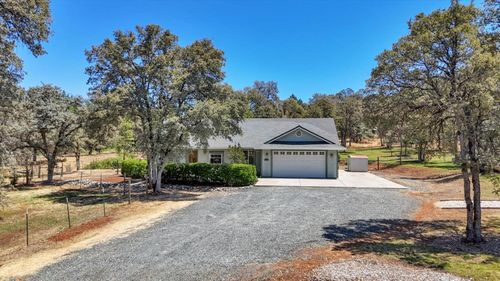 10023 Hard Rock Rd, Rough and Ready, CA, 95975-9604 | Card Image
