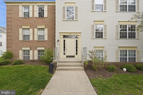 301-1115 Huntmaster Ter, LEESBURG, VA, 20176-4563 | Card Image