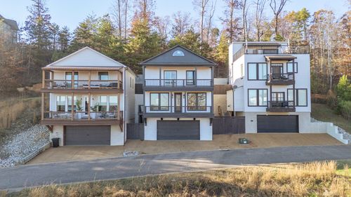 357 High Pointe Dr, Savannah, TN, 38372-1559 | Card Image