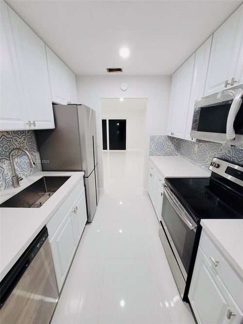 0-5510 Sw 139th Pl, Miami, FL, 33175-6053 | Card Image