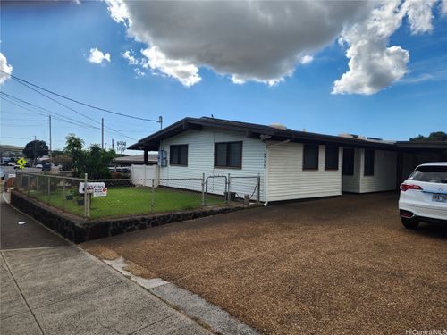 front-99-579 Ulune Street, Aiea, HI, 96701 | Card Image