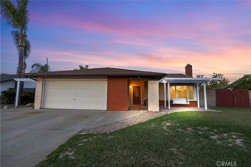 16464 Tullock St, Fontana, CA, 92335-6551 | Card Image