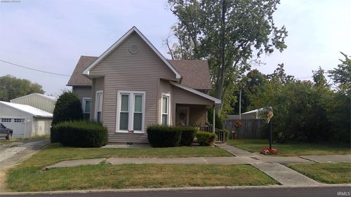 318 N Seminary St, Princeton, IN, 47670-1830 | Card Image