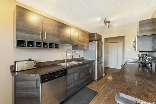 18-405 Lorne St N, Regina, SK, S4R3B2 | Card Image