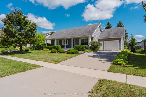 182 Emerald Dr, Southampton, ON, N0H2L0 | Card Image