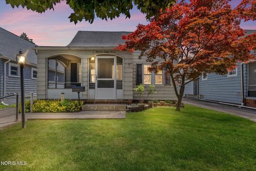 1487 Crestwood Rd, Toledo, OH, 43612-2769 | Card Image