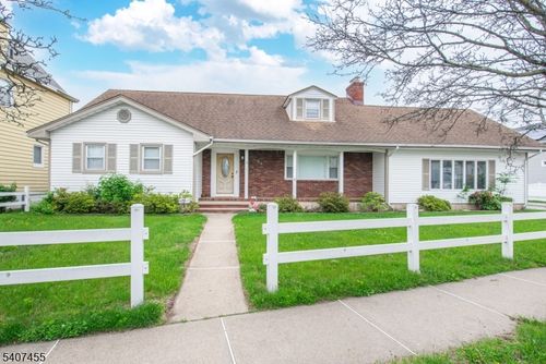 2-84 Locust Ave, Wallington, NJ, 07057-1323 | Card Image