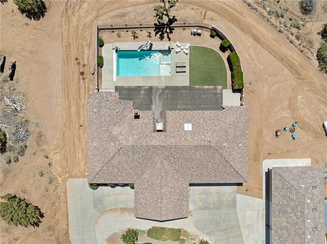 8650 Verbena Rd, House other with 4 bedrooms, 4 bathrooms and 7 parking in Oak Hills CA | Image 14
