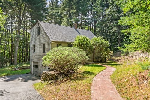 30 Pacheco Drive, North Smithfield, RI, 02896 | Card Image