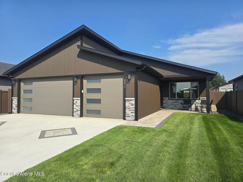 8675 W Hood St, Rathdrum, ID, 83858-5503 | Card Image