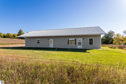 16760 Litzen Rd, Copemish, MI, 49625-9781 | Card Image