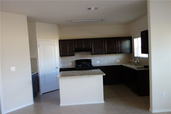 10201 Gertrudis Loop, House other with 4 bedrooms, 4 bathrooms and 4 parking in Austin TX | Image 5