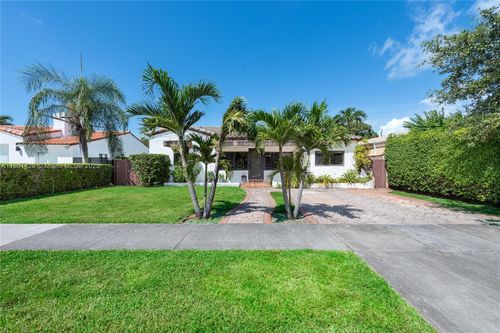 608 Sw 26th Rd, Miami, FL, 33129-2231 | Card Image