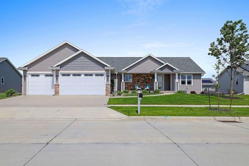 5560 N Providence Avenue, APPLETON, WI, 54913 | Card Image