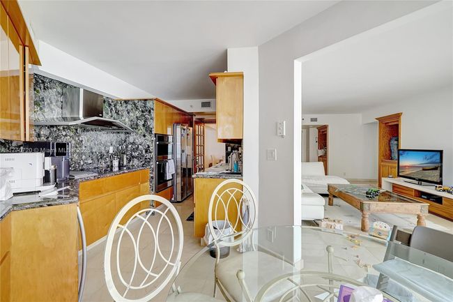 APT-1412 - 16425 Collins Ave, Condo with 2 bedrooms, 2 bathrooms and null parking in Sunny Isles Beach FL | Image 36
