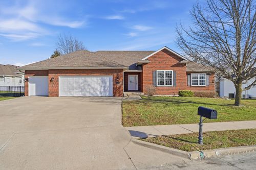 100 Shad Bush Dr, COLUMBIA, MO, 65203 | Card Image