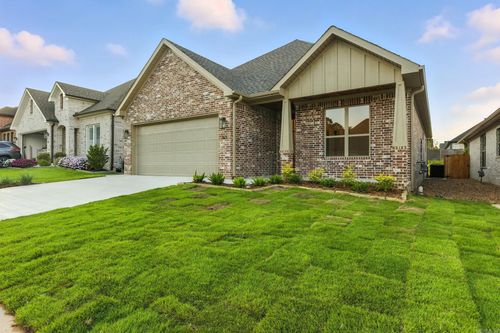 63 Copper Cir, Little Rock, AR, 72223-4022 | Card Image