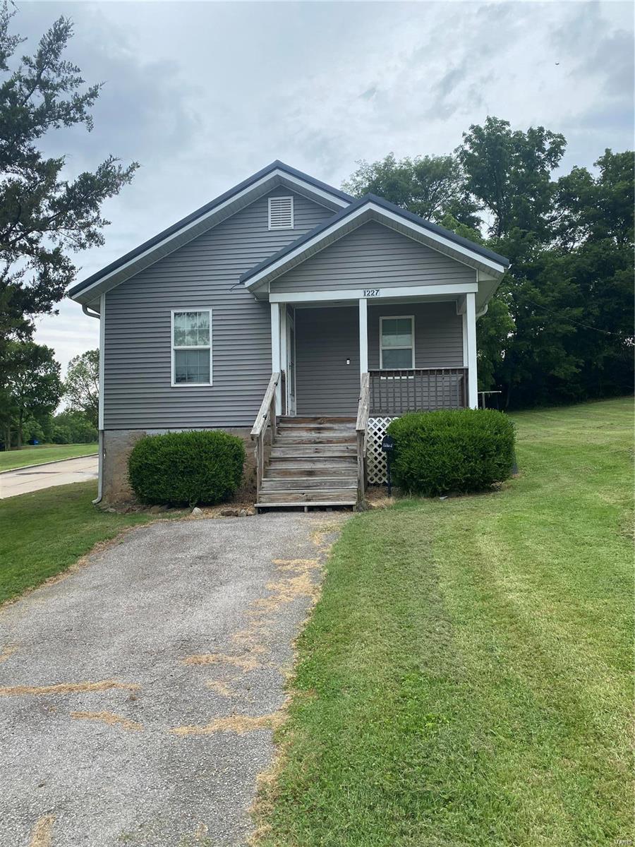 Ranney Ave, Cape Girardeau, MO 63703