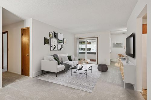 apt-d-8212 Fremont Ave S, Bloomington, MN, 55420-2181 | Card Image