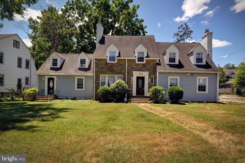 8016 Old Georgetown Rd, BETHESDA, MD, 20814-2427 | Card Image