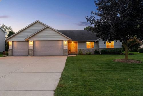 W5985 Sweet William Drive, HARRISON, WI, 54915 | Card Image