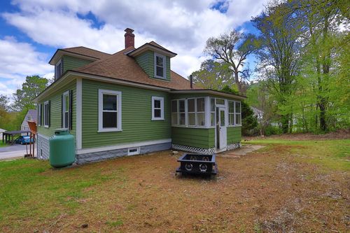 28 Spencer Ave, Claremont, NH, 03743-5628 | Card Image