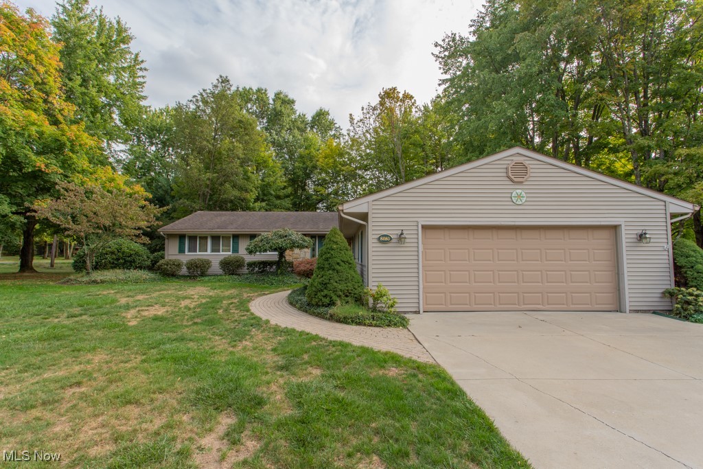 Carriage Hill Dr, Warren, OH 44484