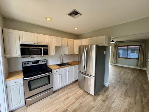 2641 Sw 13th Ave, Fort Lauderdale, FL, 33315-2344 | Card Image