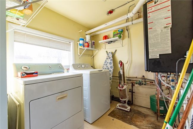 72 Flagg Ave, House other with 3 bedrooms, 2 bathrooms and 3 parking in Warwick RI | Image 26