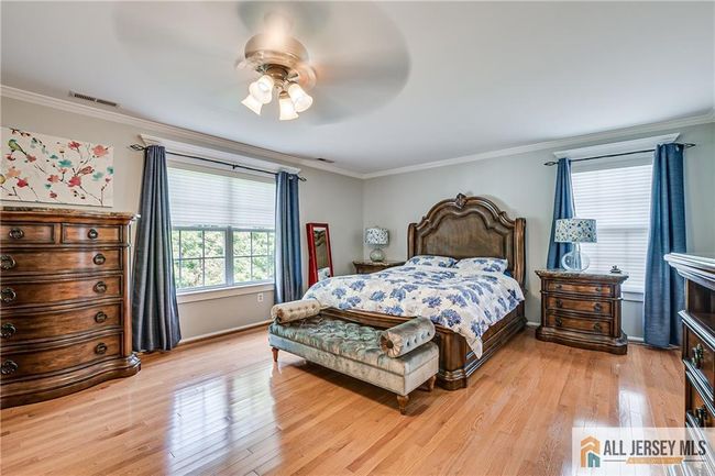 40 Jared Blvd, House other with 5 bedrooms, 5 bathrooms and null parking in Kendall Park NJ | Image 15