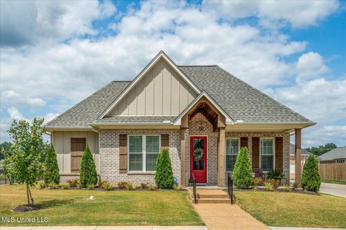 3390 Hatton Dr, Nesbit, MS, 38651-1026 | Card Image