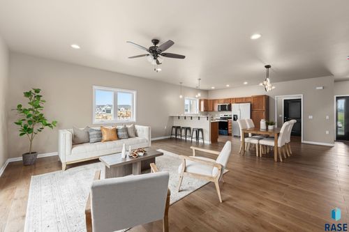 706 W Opal Ln Lane, Hartford, SD, 57033 | Card Image