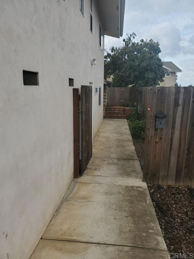 421 Hillway Dr, House other with 0 bedrooms, 1 bathrooms and 1 parking in Vista CA | Image 11