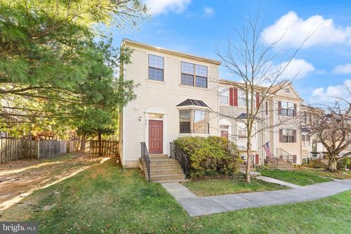 6001 Little Brook Ct, CLIFTON, VA, 20124-1020 | Card Image