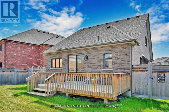 92 Holt Drive, House other with 3 bedrooms, 4 bathrooms and 5 parking in New Tecumseth (Alliston) ON | Image 33