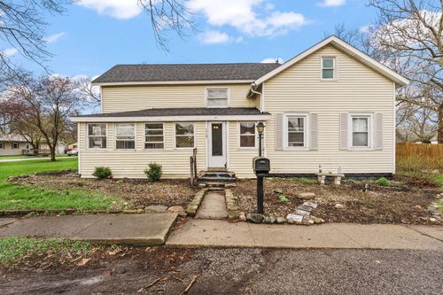 204 S 1st St, Kentland, IN, 47951-1305 | Card Image