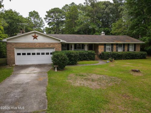 22581 Hoyl Cir, Maxton, NC, 28364-1615 | Card Image