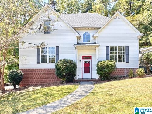 3054 Wood Cir, Center Point, AL, 35215-2041 | Card Image