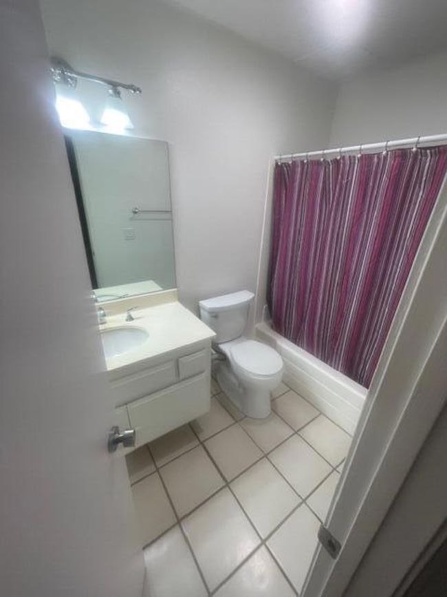 Gest Bathroom With Shower Over Tub | Image 36