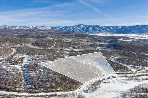 21440 Whitewood Dr W, Steamboat Springs, CO, 80487-9735 | Card Image