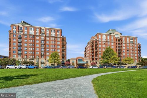 805s-12500 Park Potomac Ave, POTOMAC, MD, 20854-6926 | Card Image