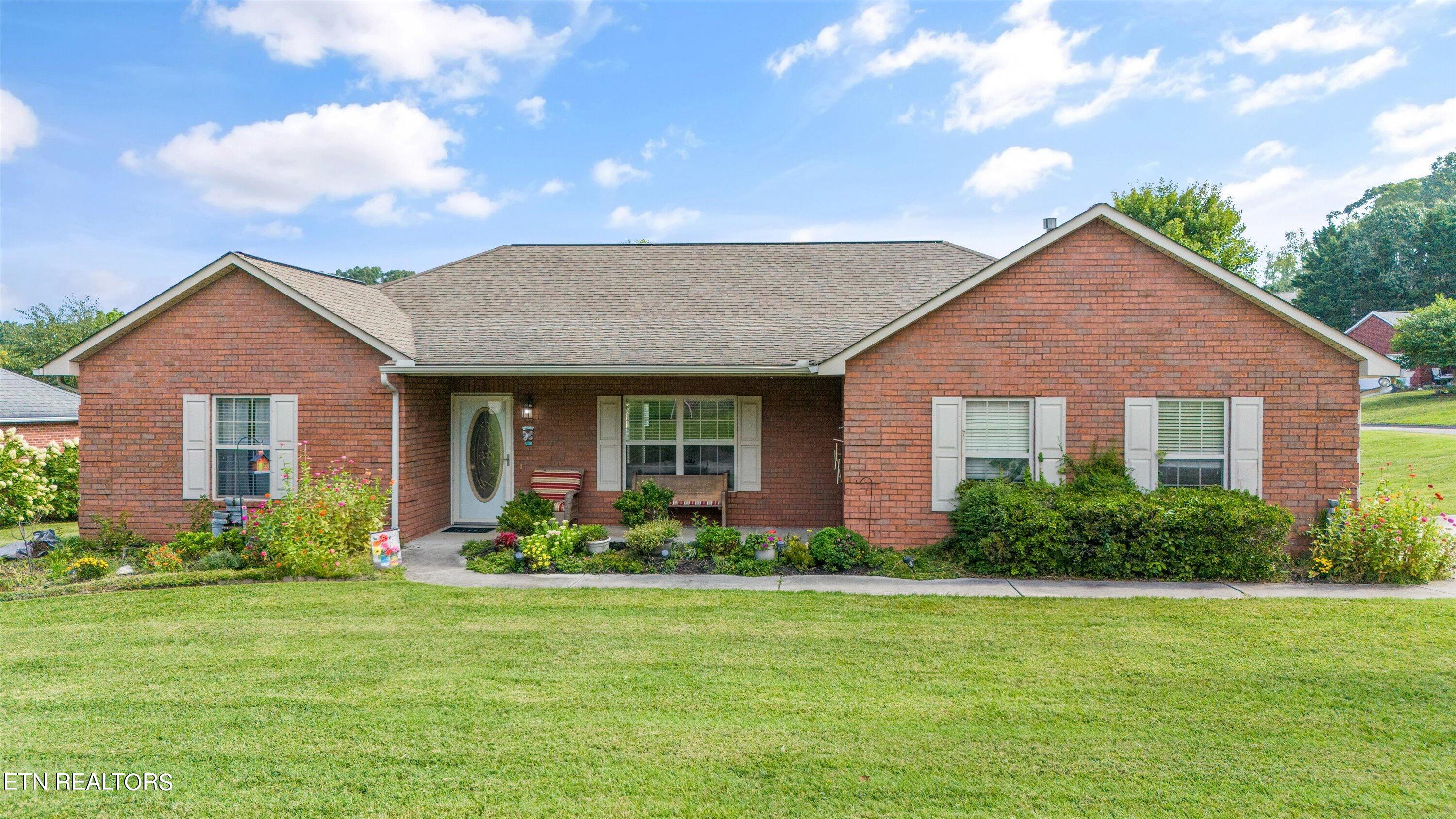 Ghiradelli Rd, Knoxville, TN 37918