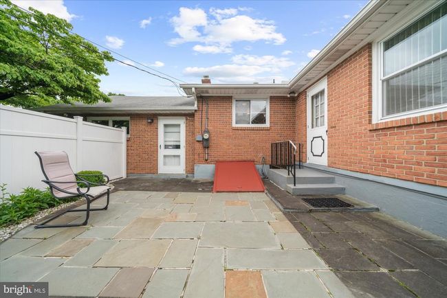 1122 N 14 Th St, House other with 3 bedrooms, 2 bathrooms and null parking in Allentown PA | Image 36
