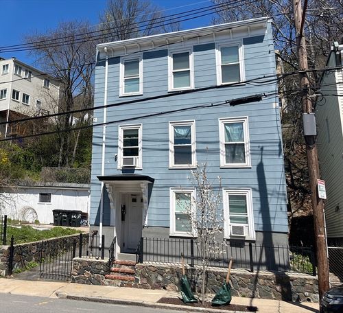 126 Leyden St, Boston, MA, 02128-3366 | Card Image