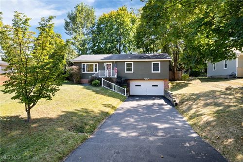 2560 Sand Run Pkwy, Fairlawn, OH, 44333-3847 | Card Image